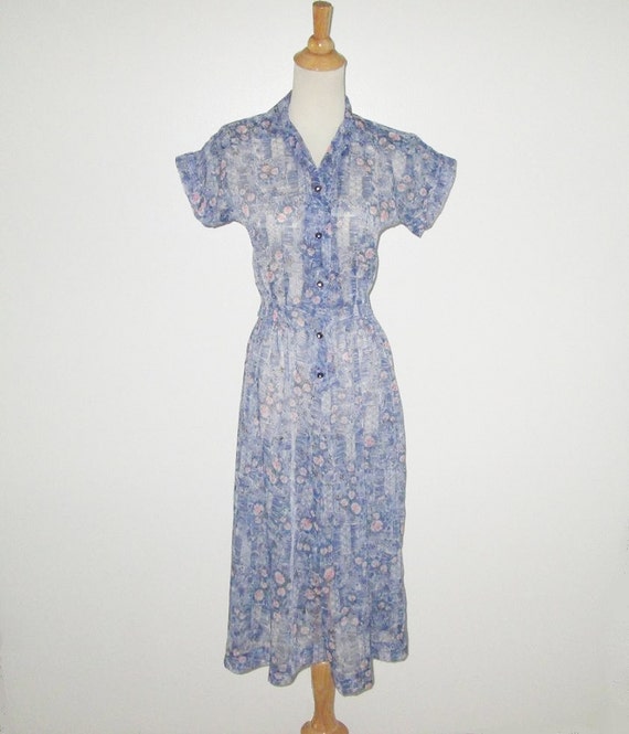 Vintage 1950s Blue Nylon Novelty Print Dress - Si… - image 1