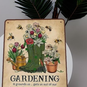 Vintage Metal Tin Garden Sign: Rustic Farmhouse Decor
