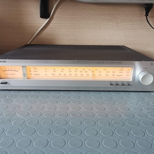 Philips 102L - HI FI Tuner vintage 1981