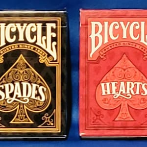 Zestaw 2 kart Bicycle Spades/Hearts do gry