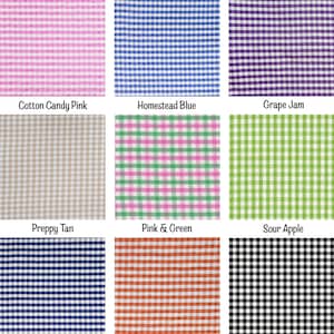K&ouml;nnte beinhalten: Ein Raster aus neun Stoffmustern mit verschiedenen Vichy-Karomustern in den Farben Cotton Candy Pink, Homestead Blue, Grape Jam, Preppy Tan, Pink & Green, Sour Apple, The Royal's Blue, Orange Juice und Black is Back.