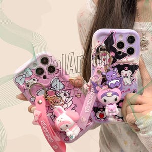 Funda de teléfono ondulada Hello Kitty Kuromi Melody Cinnamoroll para iPhone 16, 15, 14, 13, 12, 11, XR, XS Max, 8, 7 Plus, funda con correa de muñeca Kawaii