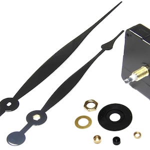 Könnte beinhalten: Ein schwarzes Uhrwerk-Set mit zwei schwarzen Zeigern, einer schwarzen Unterlegscheibe, einer goldenen Unterlegscheibe, einer goldenen Mutter, einer goldenen Schraube, einer schwarzen Schraube und einer goldenen Schraube.