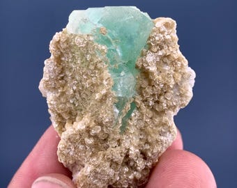 Green Fluorite Specimen Combine with Mica