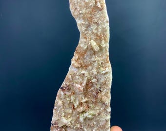 Seltene Rote Rutilnadel mit Quarz auf Matrix aus Pakistan