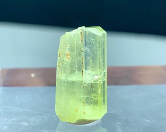 Natürlicher Beryll Var Heliodor Kristall, 13,95 KARAT