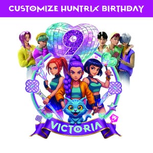 Puede incluir: Un diseño de cumpleaños colorido con una bola de discoteca en forma de corazón con el número 9. El diseño incluye personajes de dibujos animados, un gato azul y una pancarta que dice "VICTORIA". El texto "CUSTOMIZE HUNTRIX BIRTHAY" está en la parte superior.
