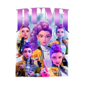 Peut inclure: Illustration numérique avec plusieurs personnages féminins stylisés aux cheveux violets et vestes jaunes. Le mot "RUMI" est affiché en grand, en violet, au-dessus des personnages. Les personnages sont sur fond blanc.