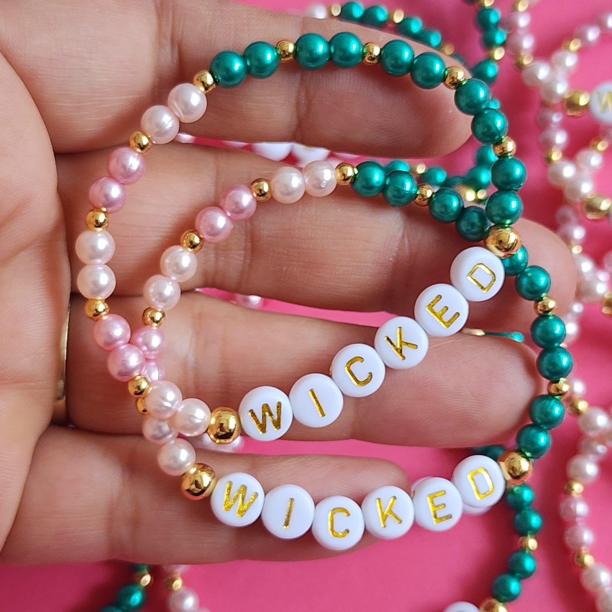 Bracciale Musicale Personalizzato Con Iniziale – Solo Una Ragazza Che Ama La Musica – Regalo In Acciaio Inox