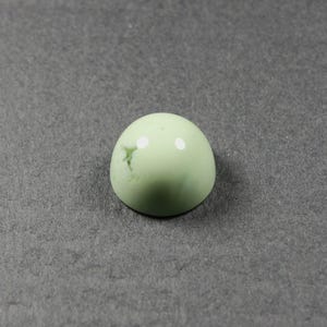 Citron Chrysoprase High Dome Round Cabochon 14.3 mm