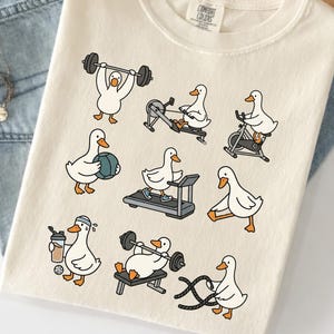Funny sportschoolliefhebber Silly Goose PNG, losgeslagen trainingshirt, sarcastische fitnessmeme, sportschool meisje sportschool citaat, dumbbells over dumbbells digitale download