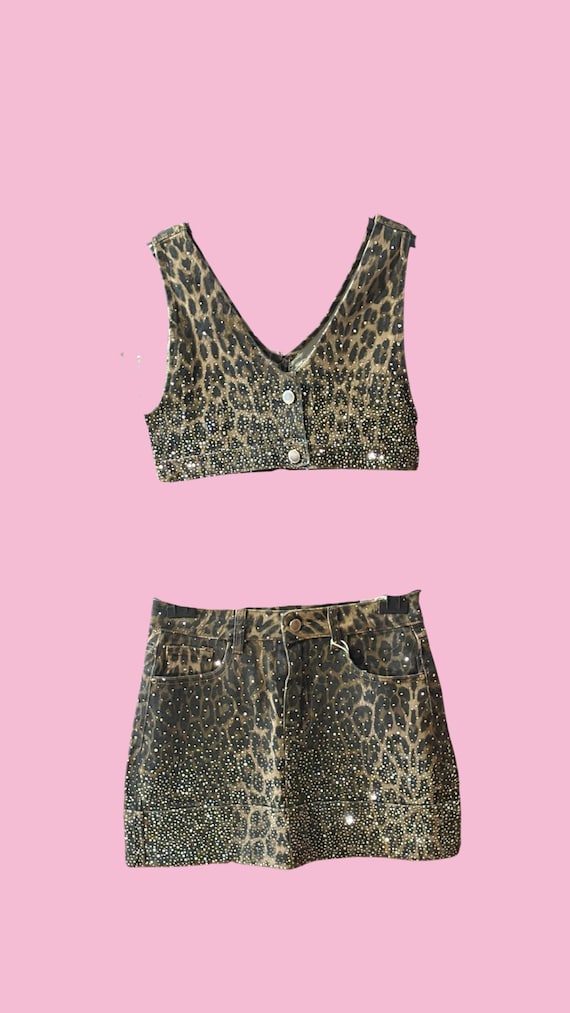 Leopard Print Denim Co-Ord Set with Strass – Sparkly Two Piece Outfit – Crop Top and Skirt – XS to L – Y2K Clubwear – EU 34–40