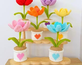 かぎ針編みのチューリップ 母の日ギフト – 16 cm 手作りの花と愛のハートのポット