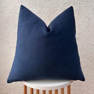 Navy Luxury Velvet Pillow Cover, Navy Blue Cushion Cover, Midnight Blue Euro Sham Cover, Dark Navy Throw Pillow, Deep Navy Sofa Pillowcase