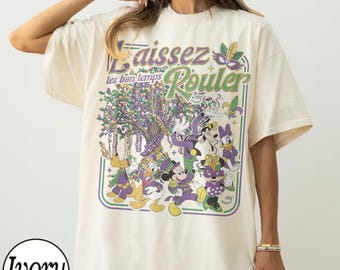 Vintage Mickey & Friends Disney Mardi Gras Shirt, WDW Disneyland Family Mardi Gras Carnival 2026 Sweatshirt New Orleans Fleur De Lis
