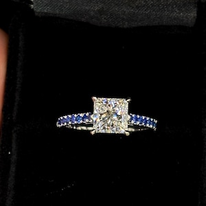 Diamante taglio principessa da 2,00 carati – Anello di fidanzamento con zaffiri naturali