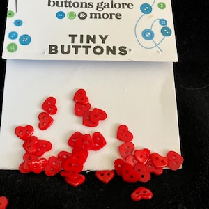 Mini Red Heart Buttons: Flat Sew-Thru Craft Embellishments