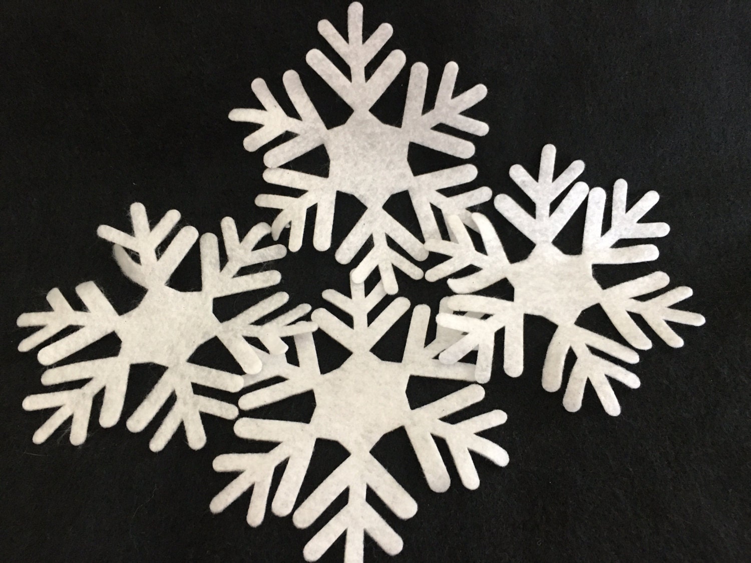 20pcs Big 65mm Glitter White Snowflakes Appliques Pre-cut Felt