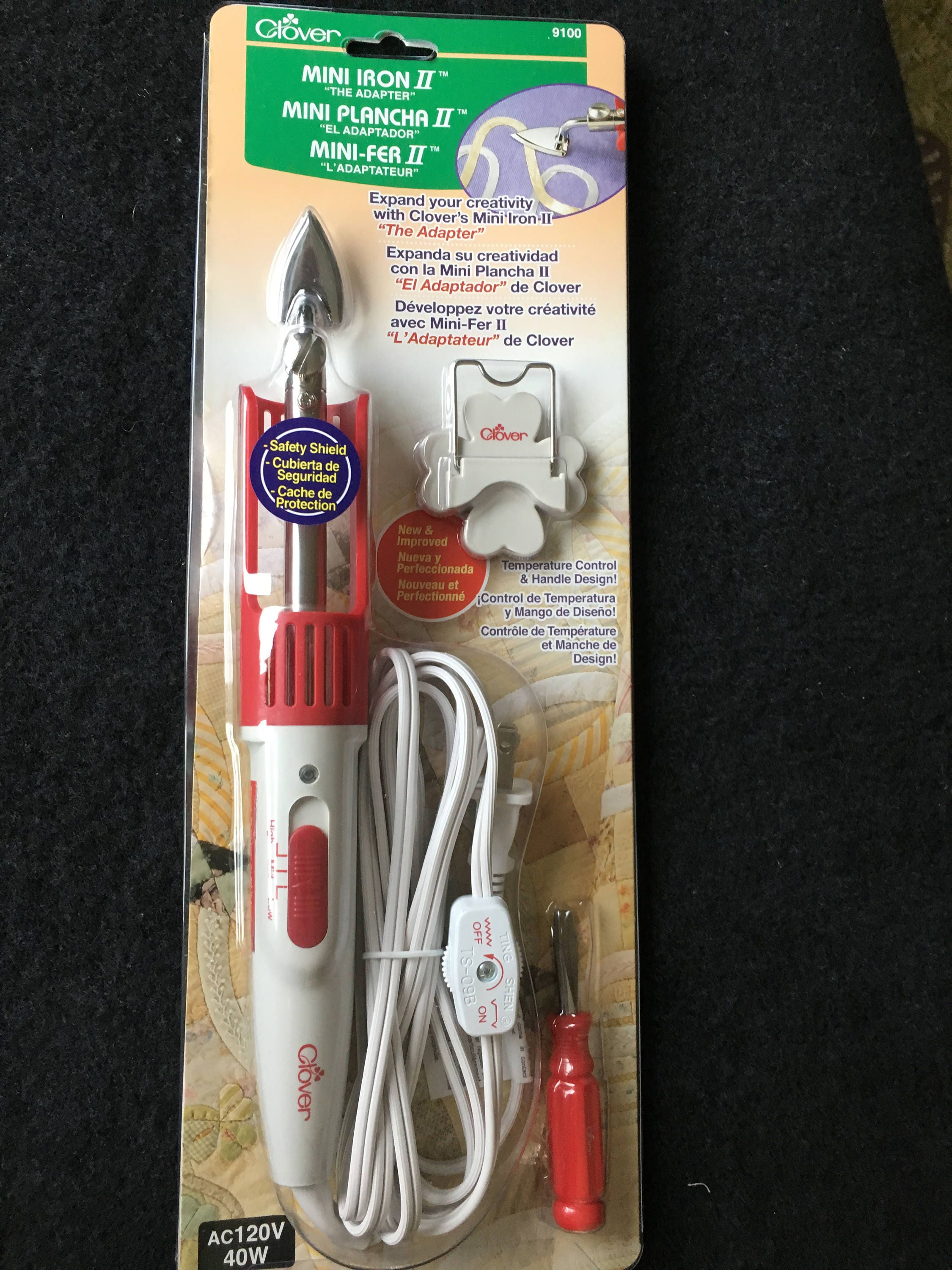 Clover Mini Iron-applique and Quilting Iron-crafting Ironing-paper