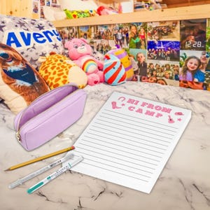Roze Preppy Camp briefpapier, kampbrief schrijven notitiekaarten voor Sleepaway Camp cadeau, stapelbed cadeau, kamp kofferbak cadeau, bezoekdag, stapelbed junk