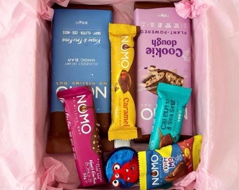 Cesta de chocolates sin lácteos NOMO – Caja de regalo vegana / Set de golosinas apto para alérgicos