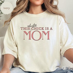 This Exhausted Chick is a Mom Funny Mom T-Shirt Gift for Mothers, Mother&#39;s Day B-Day Holiday Gift, Fun Tee Gift for Her, Gift for New Moms
