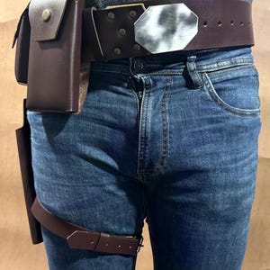 Star Wars Inspired ESB DL-44 Rebel Pilot Leather Holster Belt | Han Solo Blaster Belt | Sci-Fi Mandalorian Din Djarin Cosplay Accessory