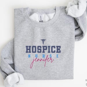 Sudadera para enfermera de cuidados paliativos, Sudadera de cuello redondo para cuidados paliativos, Suéter para personal médico, Camiseta de enfermería para cuidados reconfortantes, Regalo para trabajadores de la salud S058