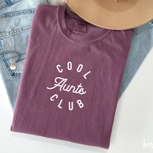 Cool Aunts Club Shirt, Cool Aunts Shirt, Favorite Cool Aunt Shirt, Cool Aunt Gift from Niece, New Aunt Shirt, Gift for Cool Aunts, V324