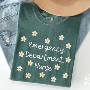 Camiseta Comfort Colors® para el Departamento de Emergencias, camiseta de Enfermera de Urgencias, Técnico de Urgencias, Trabajador de Urgencias, Enfermera de Urgencias, Enfermera de Traumatología de Medicina de Emergencia, Graduada V005