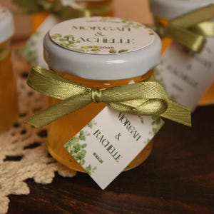 Honey Jar Wedding Favors - personalizytion Wedding Favors for Guests - Bridal Shower Favors - Birthday Party Favor