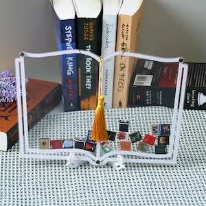 Estantería blanca personalizada para libros electrónicos: decoración digital personalizada, regalo minimalista para amantes de los libros, estantería moderna.