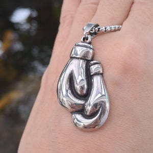 Boxing Glove Necklace in Stainless Steel, Fighter Necklace Design, Gift for Boxer, Unisex Pendant,Sports Necklace, Punch Boxing Pendant