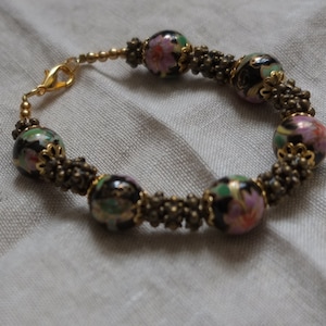 Pulsera de cuentas de porcelana pintada a mano