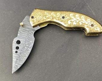 Handmade Damascus Steel Folding Knife: Brass Handle, Leather Pouch