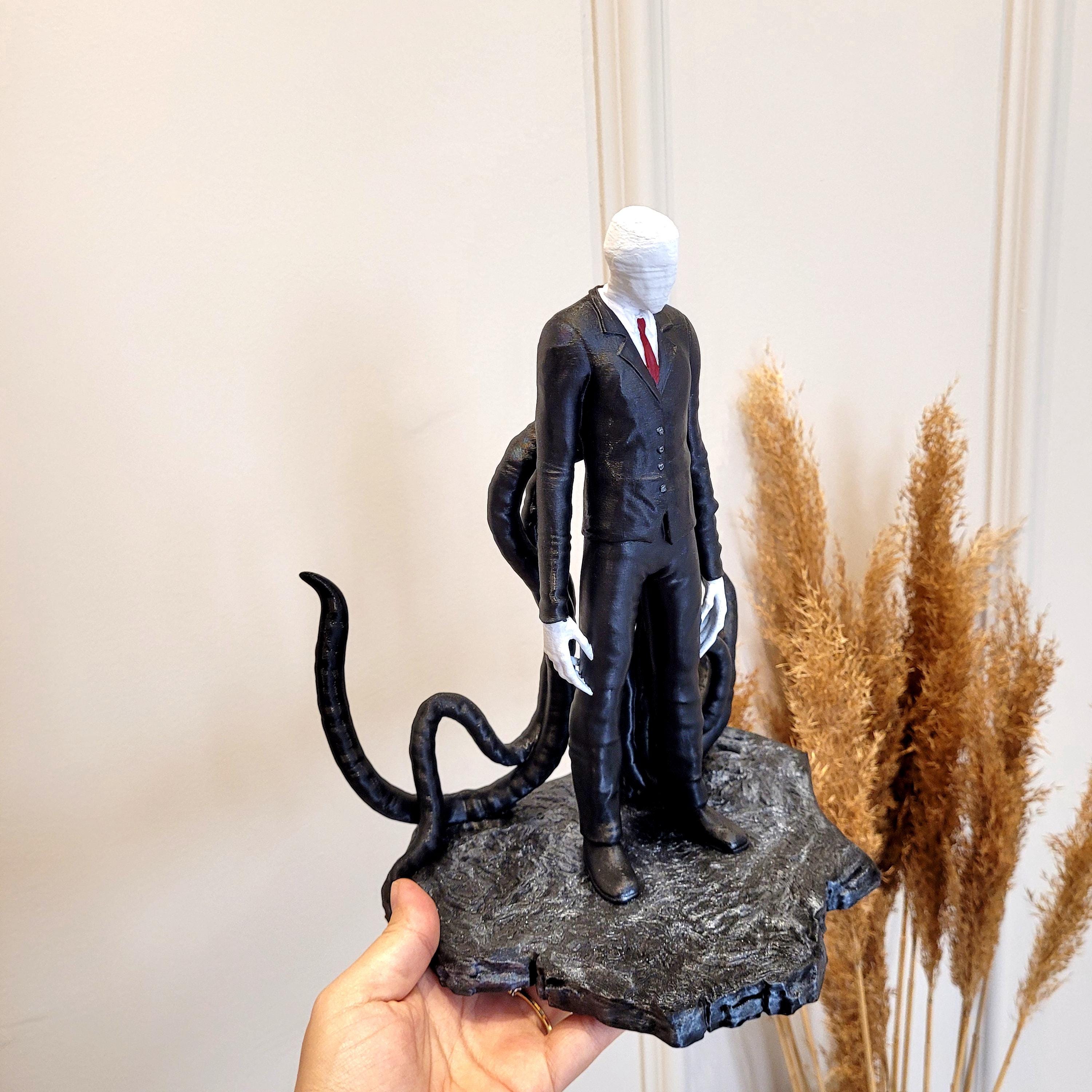 Slenderman Figure – Creepypasta Horror Statue | Creepy Urban