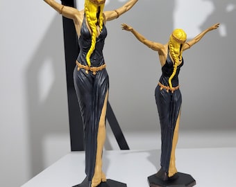Elden Queen Marika and Maliketh Resin Statue: 1/8 Scale Garage Kit