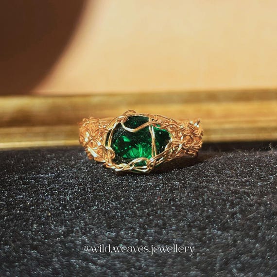 Handmade Knitted Gold Cocktail Ring: Colorful Glass Gemstone Statement Jewelry