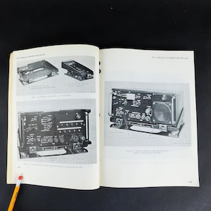 Vintage 1968 Army Radio Communications Manual: Operating & Maintenance