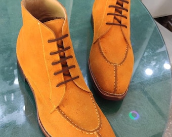 Botas Chukka masculinas artesanais em camurça marrom | Botas de cano curto em couro com bico quadrado | Sapatos casuais sociais com cadarço | Calçados masculinos sob medida