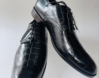 Scarpe Oxford da uomo in pelle stampata alligatore nero / Scarpe eleganti Derby fatte a mano