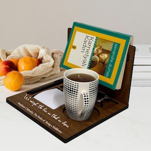 Supporto per libri e tablet in legno personalizzabile, supporto per telefono - organizer da scrivania multifunzionale, comodino, regalo ideale per i lettori