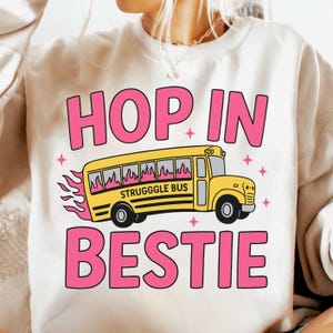 Kampf Bus Hop In Bestie PNG | Trendiges PNG | Beliebte PNG | Psychische Gesundheit Png | Lustige Angst Png | Viral Girly Png | Super süßes Sticker Design