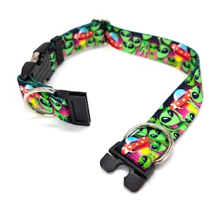 BREAKAWAY Personalized &quot;Aliens&quot; Dog Collar - safety collar, floral, geometric, flowers, colorful