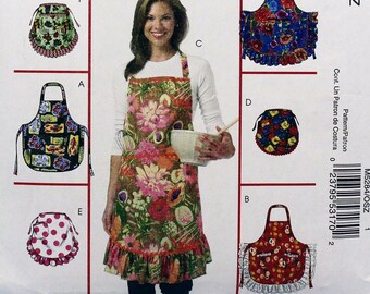 McCall&#39;s Sewing Pattern 5284, Misses&#39; Aprons Sewing Pattern, Misses&#39; Sizes S M L XL, Uncut/FF, Misses&#39; Waist Tie or Bib Apron Pattern