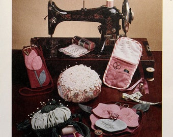 McCall's Sewing Pattern 7399, Sewing Organizers, Needle Case Pattern, Armchair Caddy Pattern, Sewing Pouch Pattern, Sewing Kit Pattern, UC