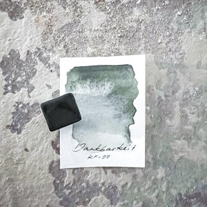 KF-07 vegan, handmade watercolor paint in 1/2 pan in dark green | vegan watercolor paint highly pigmented
