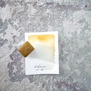 KF -02 vegan, handmade watercolor paint Watercolor paint in 1/2 pan in yellow I Watercolor paint vegan Watercolor paint highly pigmented