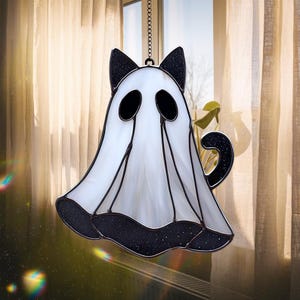 Halloween Ghost Cat Suncatcher Acrylic Window Hanging – Cute Spooky Cat Ghost Decor for Fall Home, Autumn Wall Art, Kawaii Ghost Ornament