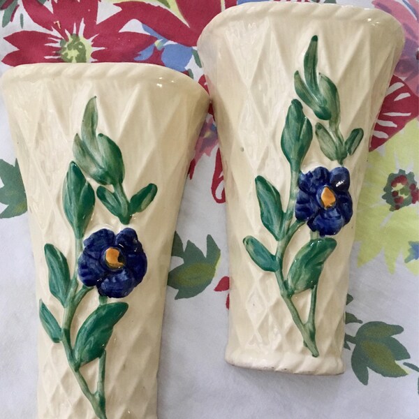 Wall pockets vintage ceramic floral